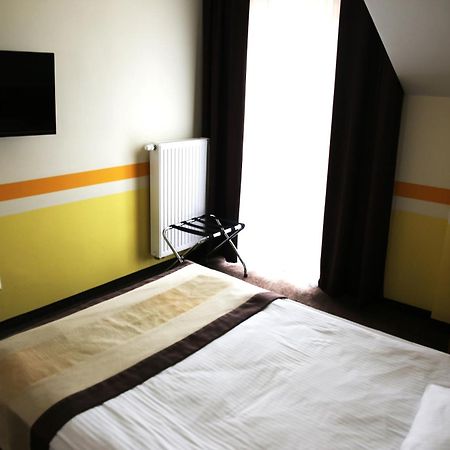 Międzyrzec Podlaski Hotel Folklor חדר תמונה