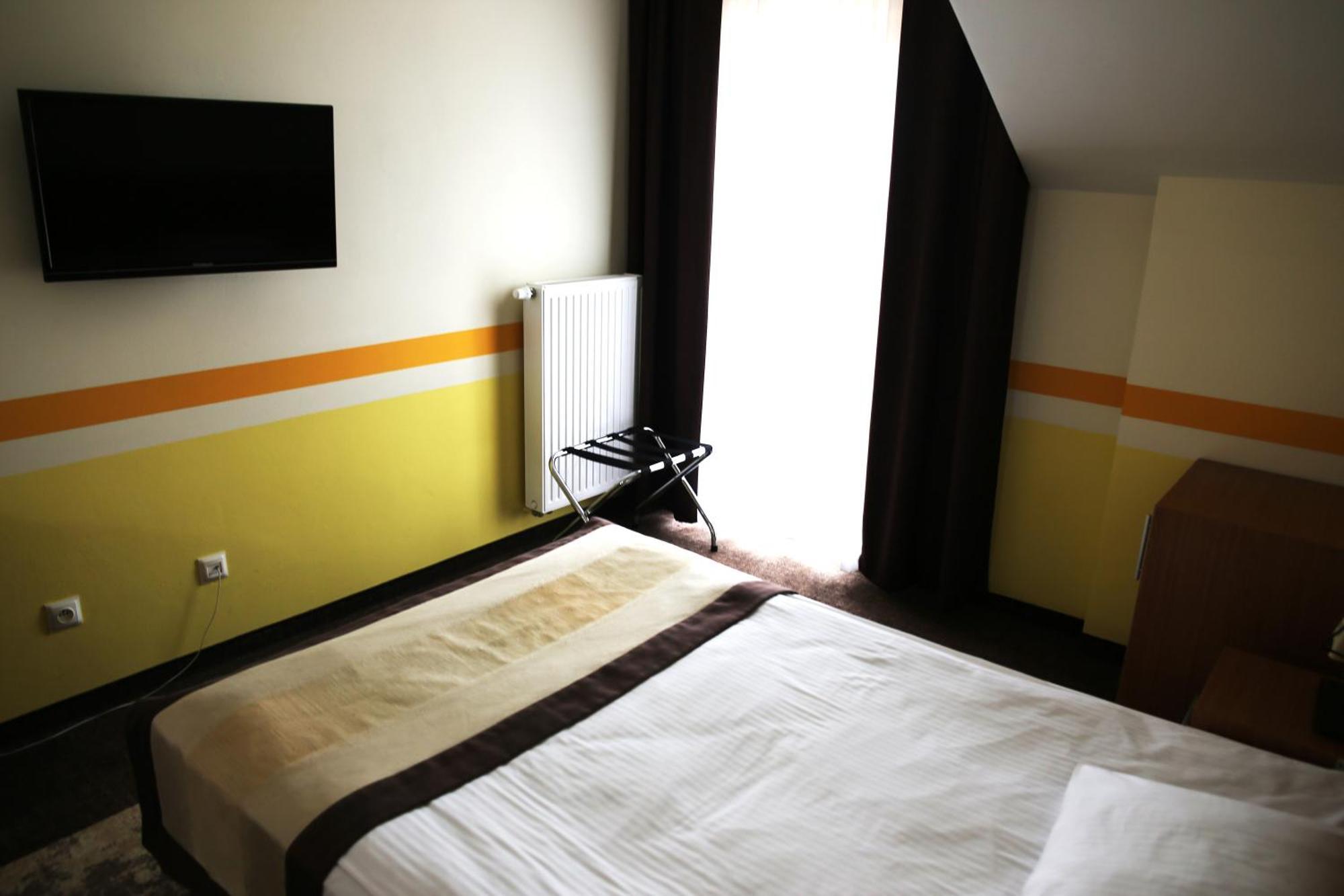 Międzyrzec Podlaski Hotel Folklor חדר תמונה